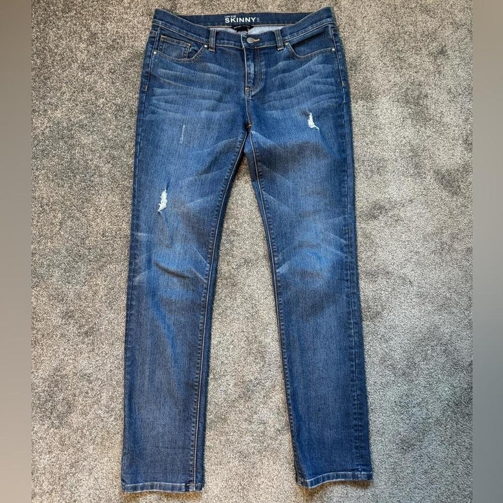 New York & Company Low Rise Skinny Leg Distressed Blue Jeans Womens 6